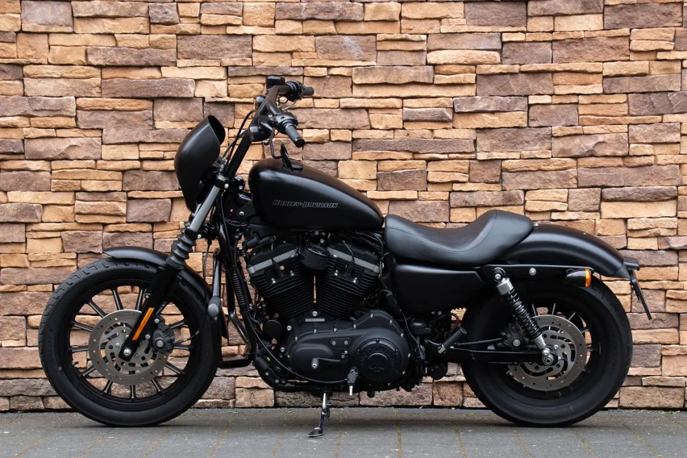 2010 Harley-Davidson XL 883 N Sportster Iron Clubstyle *VERKOCHT*