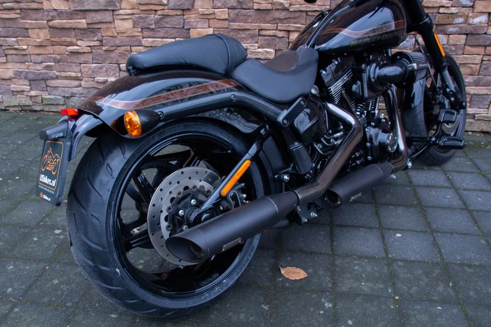 2017 Harley-Davidson FXSE Pro Street Breakout CVO 110 Screamin Eagle Jekill & Hyde *VERKOCHT*