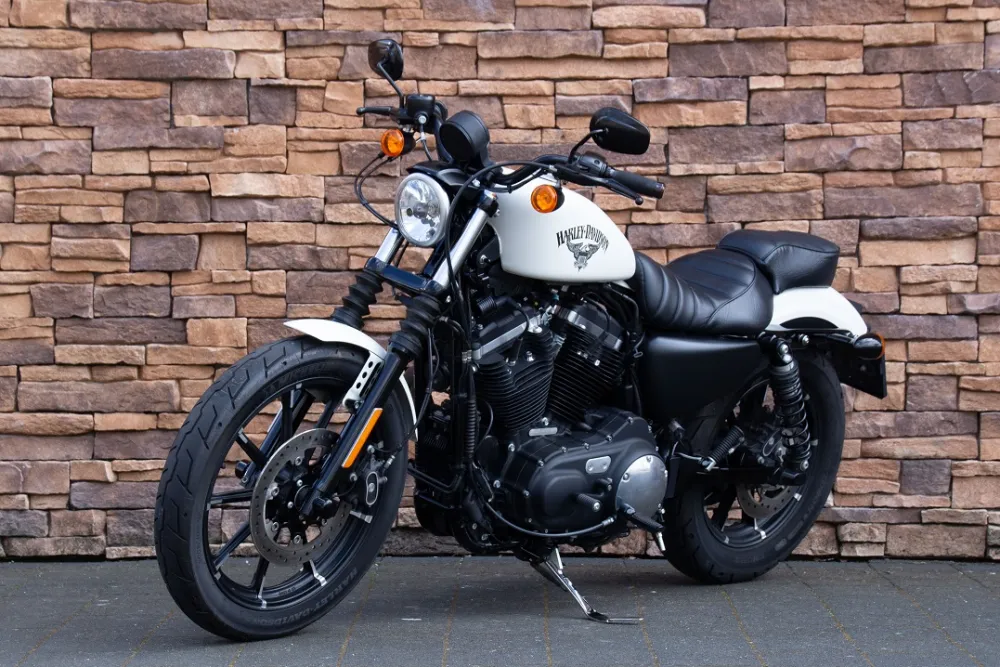 2017 Harley-Davidson XL 883 N Sportster Iron ABS *VERKOCHT*
