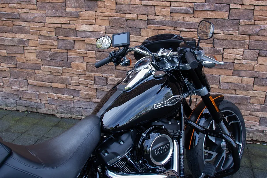 2018 Harley-Davidson FLSB Sport Glide Softail 107 M8 *VERKOCHT*