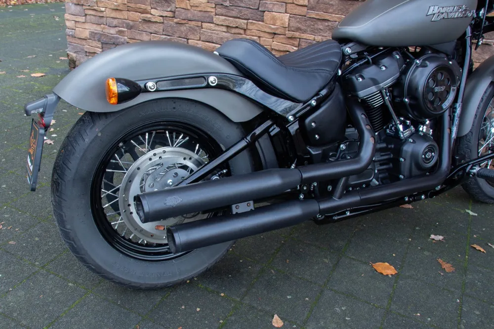 2019 Harley-Davidson FXBB Street Bob Softail Milwaukee-Eight 107 *VERKOCHT*