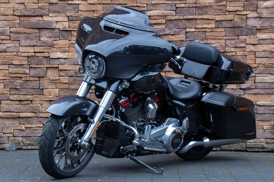 2020 Harley-Davidson FLHXSE Street Glide CVO 117