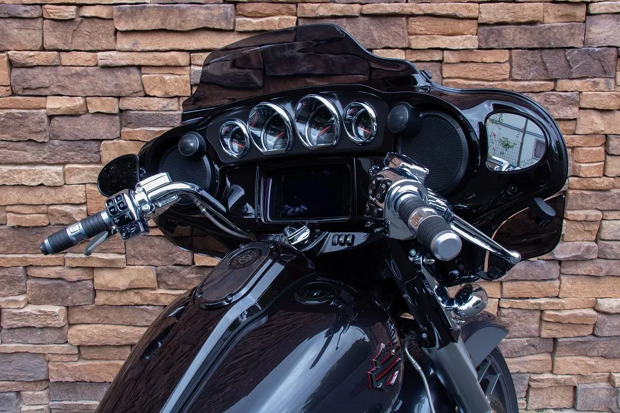 2020 Harley-Davidson FLHXSE Street Glide CVO 117