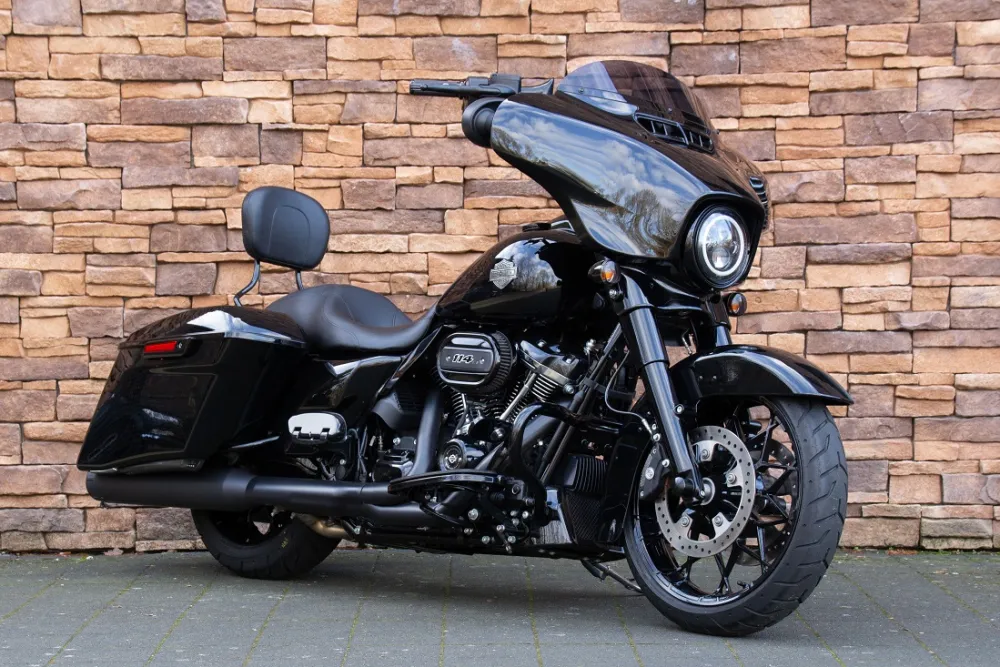 2021 Harley-Davidson FLHXS Street Glide Special 114 M8 black edition *VERKOCHT*