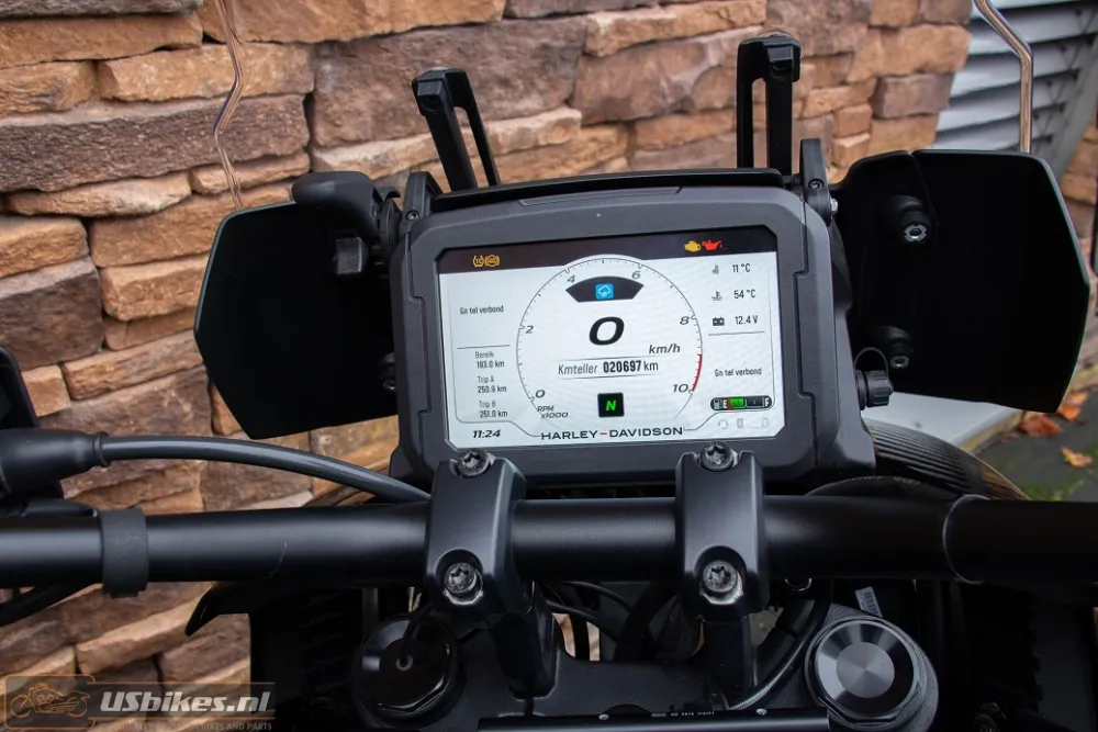 2021 Harley-Davidson RA1250S Pan America Special Spoke wheels