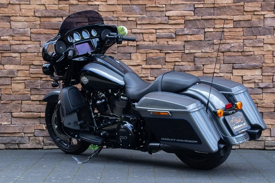 2022 Harley-Davidson FLHXS Street Glide Special 114 M8 black edition *VERKOCHT*