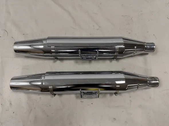 Uitlaatdempers Harley-Davidson Softail M8 FLHC(S) Heritage FLDE Deluxe (2018-up) 64900456