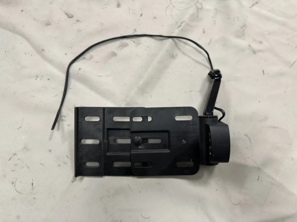 Harley-Davidson kentekenplaathouder USA sidemount Softail Slim (2012-2017) 67900115