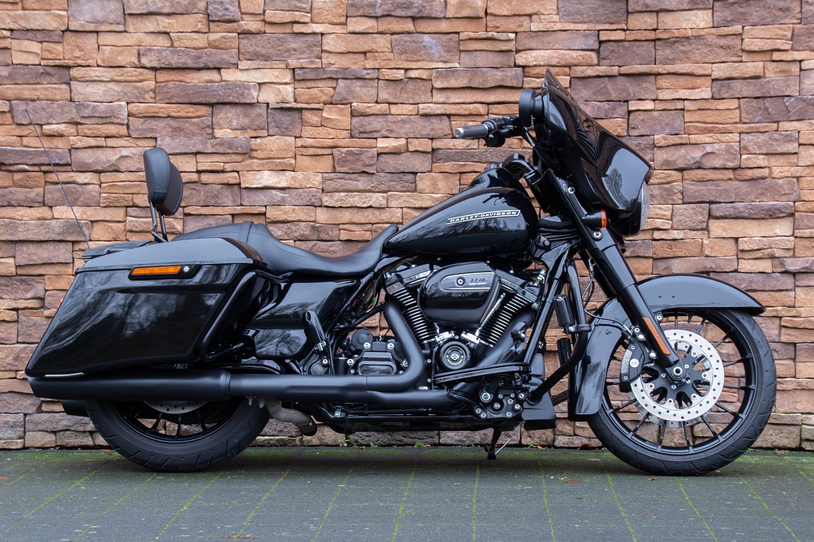 2019 Harley-Davidson FLHXS Street Glide Special 114 M8 black edition *VERKOCHT*