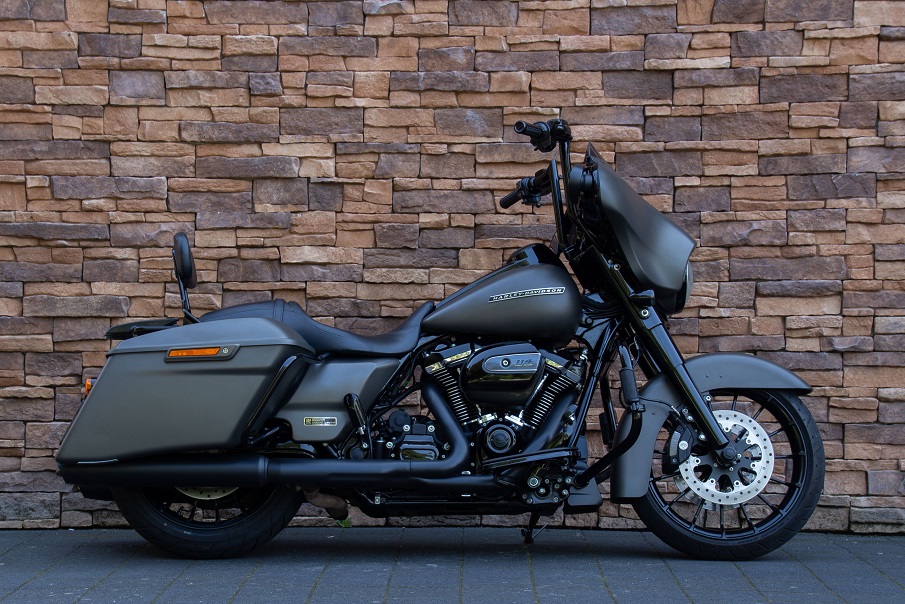 2019 Harley-Davidson FLHXS Street Glide Special 114 M8 black edition *VERKOCHT*