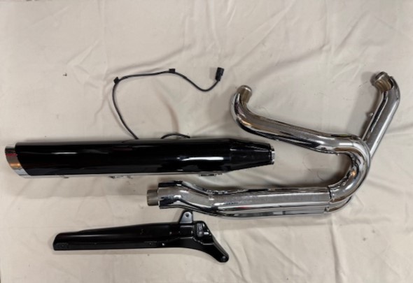 Uitlaatsysteem Harley-Davidson FLSB Sport Glide compleet zgan (2021-up)